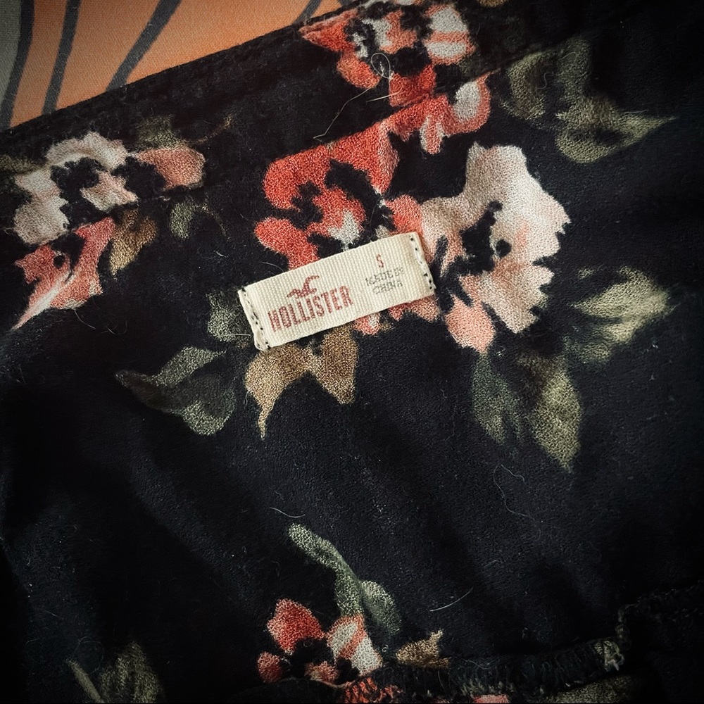 Floral button down - Picture 6 of 7